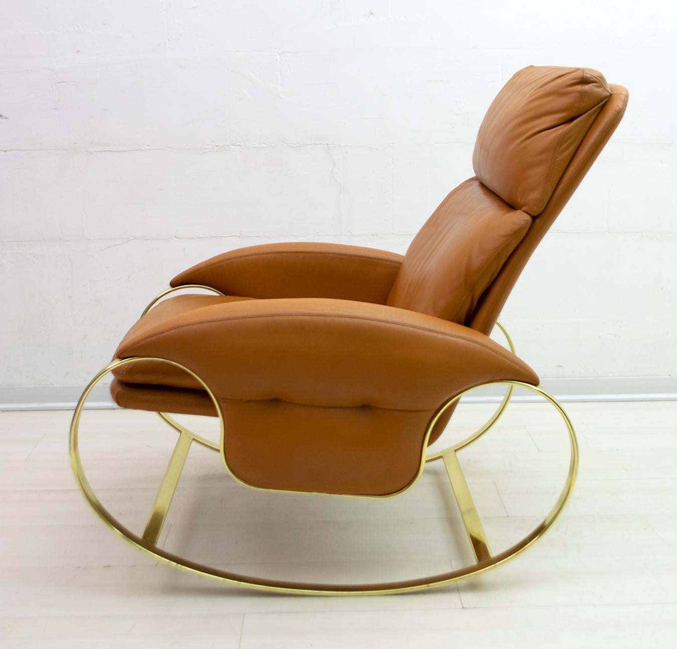 Late 20th Century Guido Faleschini Mid-Century Modern Italian Real Leather Rocking Chair, 1970s