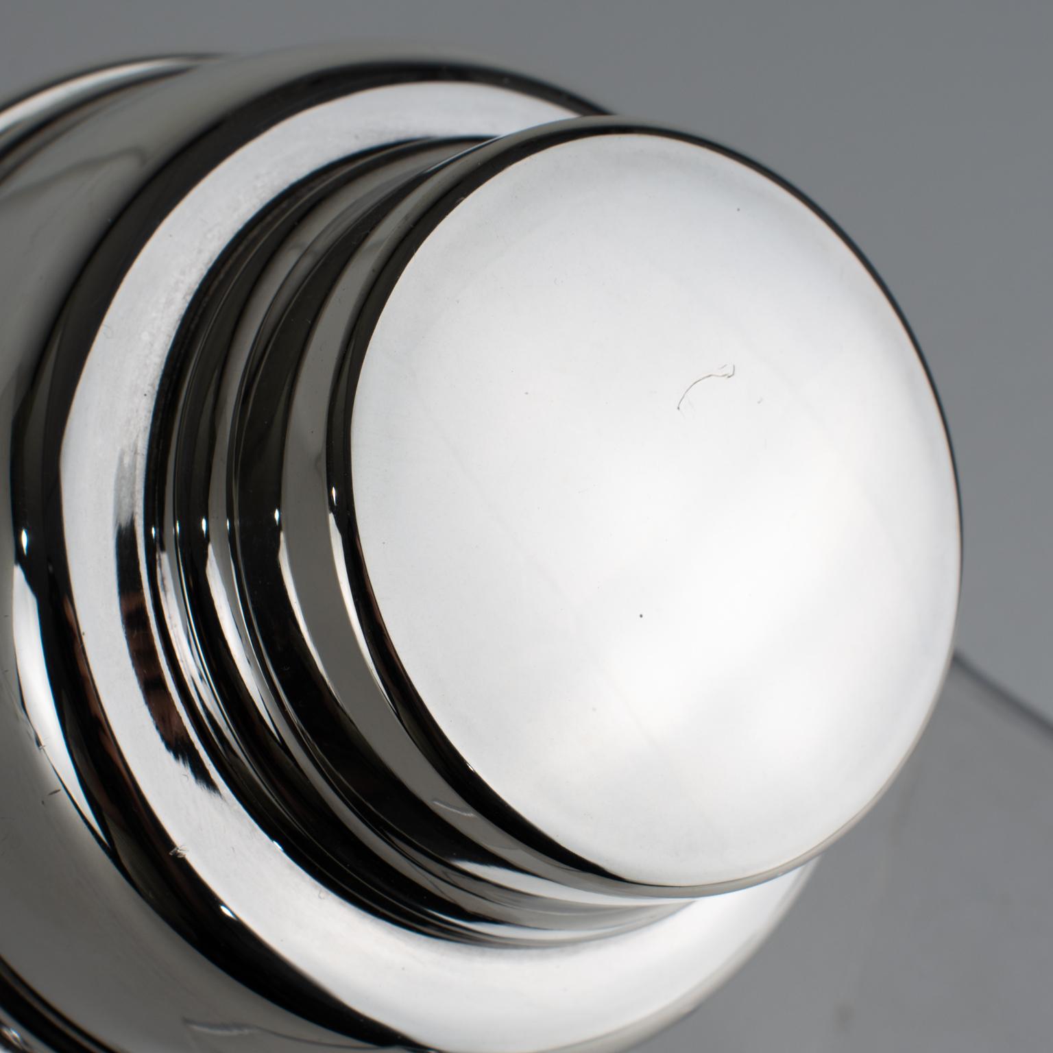 Guido Galbiati, Italia, Coctelera modernista de plata plateada en venta 3
