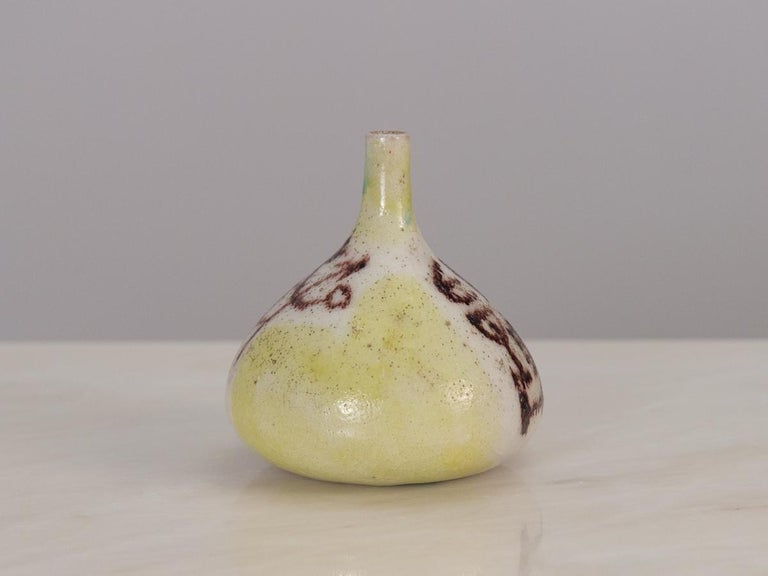 Guido Gambone Bud Vase In Good Condition For Sale In Brooklyn, NY