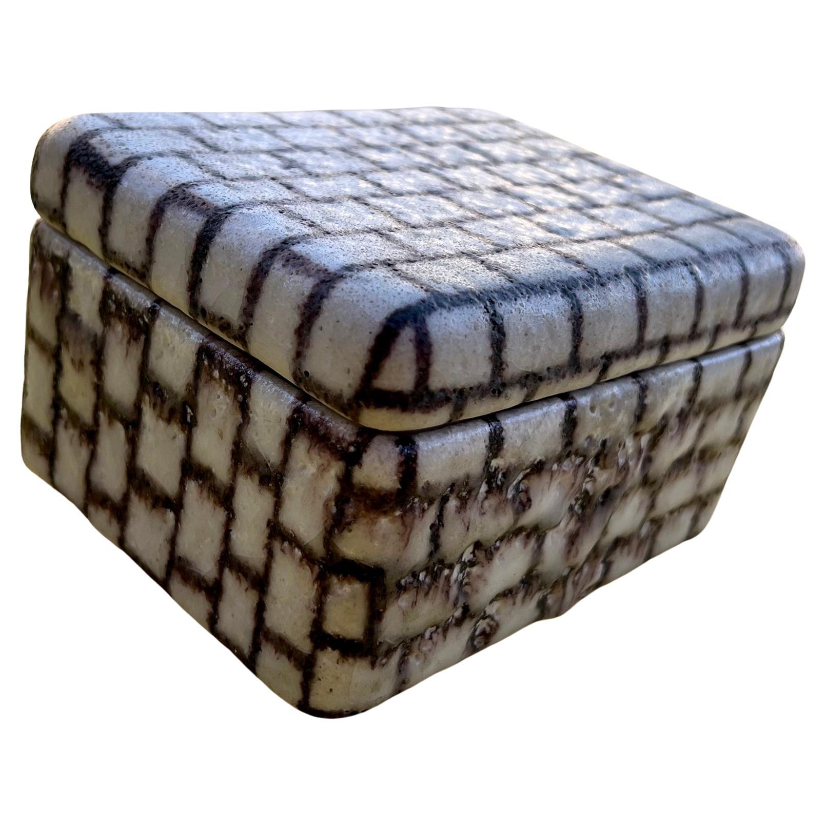 Guido Gambone Italian Modernist Foamy Glazed Ceramic Box with Grid Decoration For Sale 3