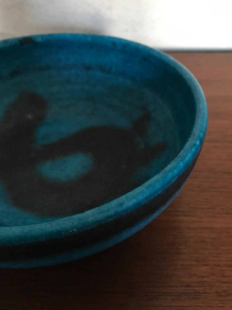 Guido Gambone Italian Mid-Century Modern Design Blue Ceramic Bowl, 1950s 1