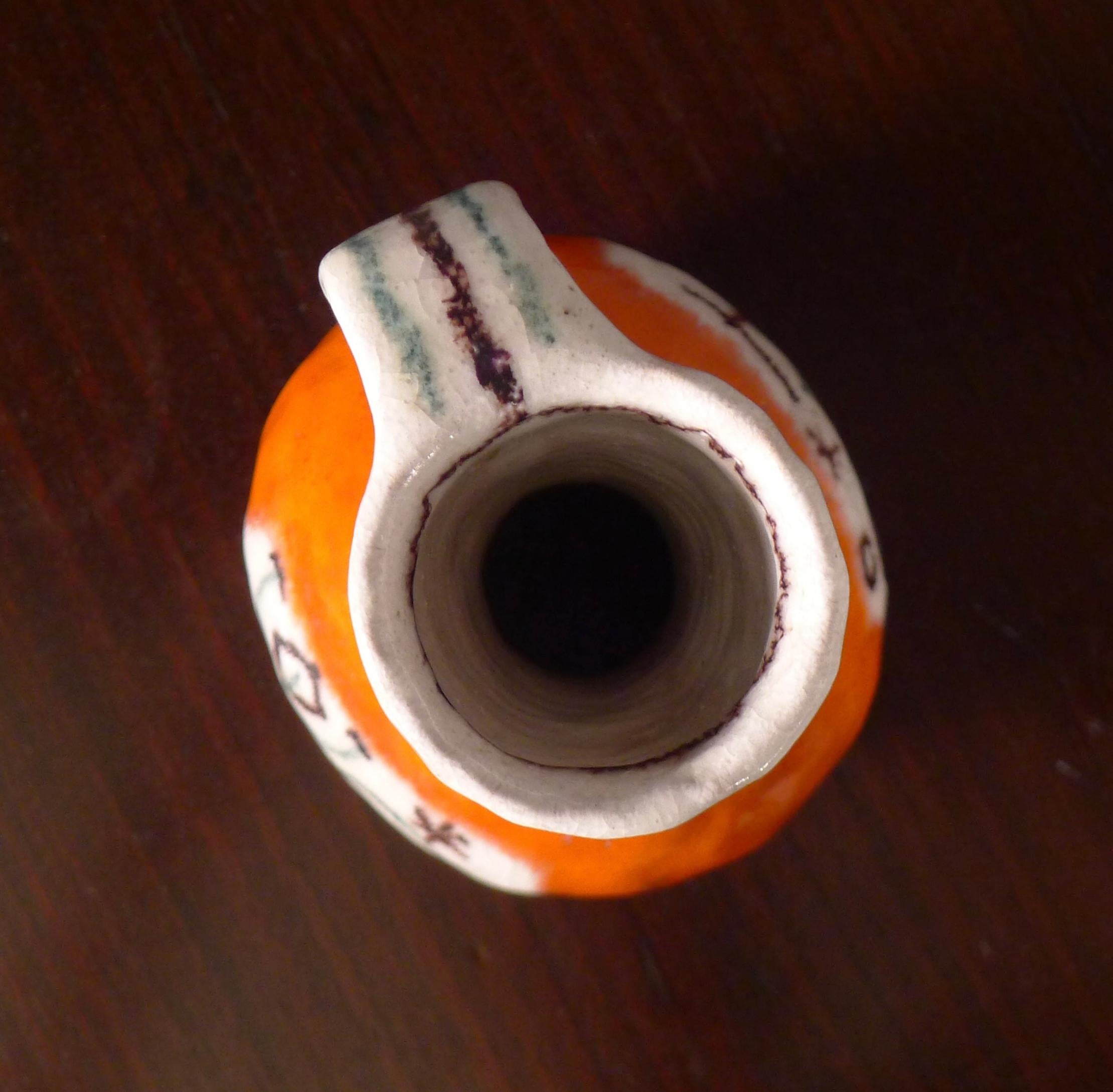 Guido Gambone, Vaso o brocca in maiolica a smalto arancione, anni '50, firmato in vendita 2