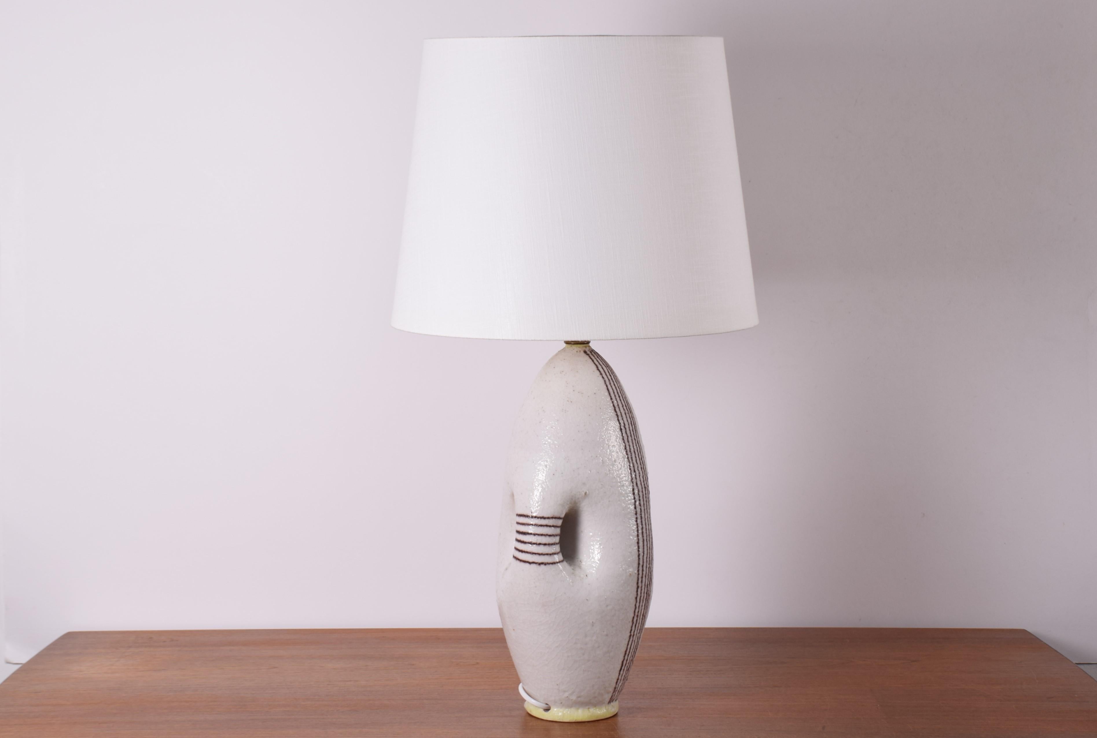 Mid-Century Modern Guido Gambone Signed Tall Ceramic Table Lamp White Brown Stripes, Italy, 1950s