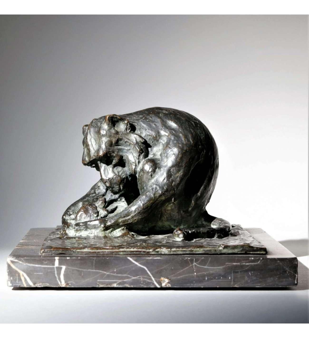Statue en bronze de singe avec tortue par Guido Righetti (1875-1958) en vente 4