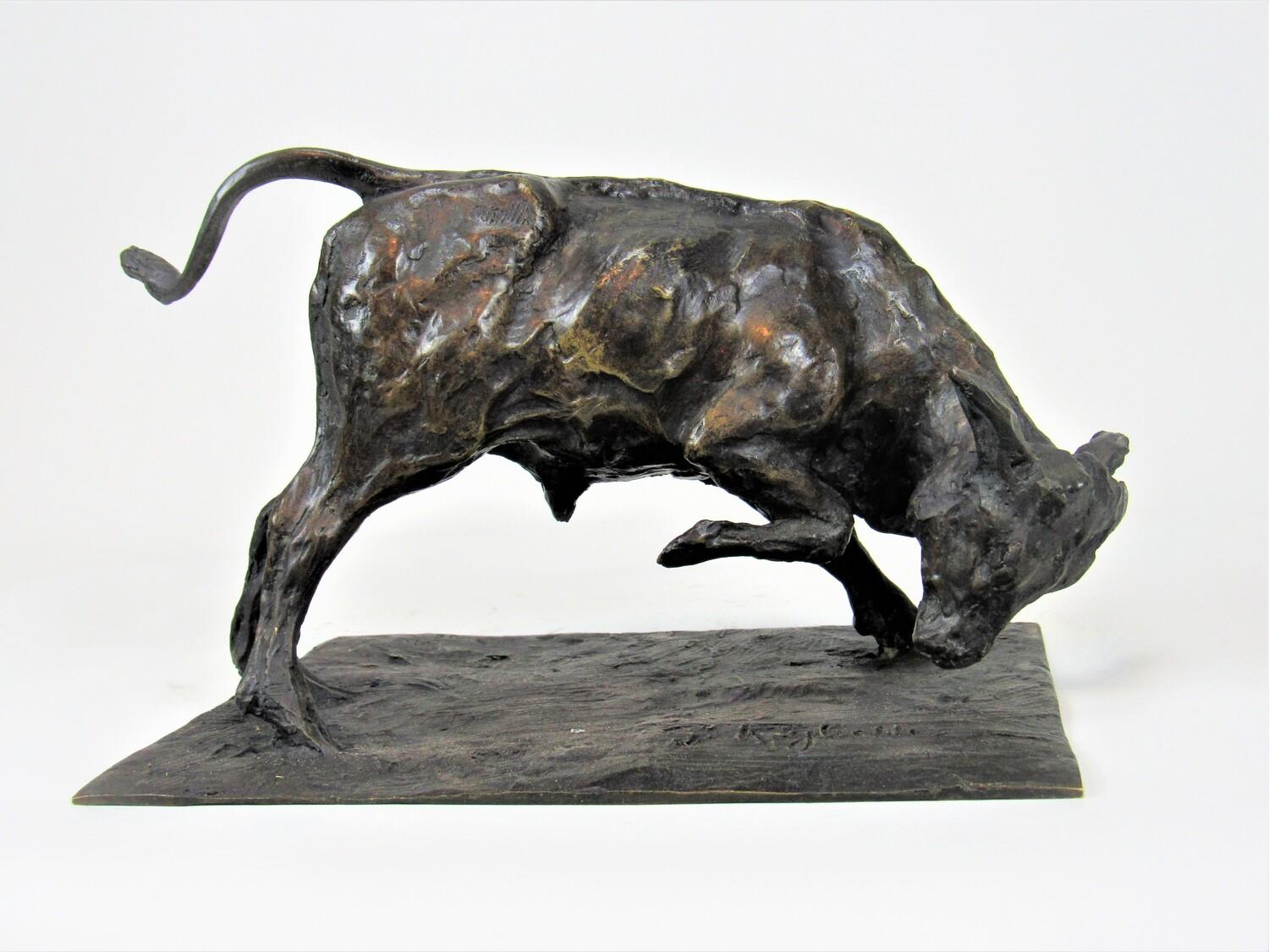 Giovane toro che combatte - Scultura in bronzo di Guido Righetti (c. 1926) in vendita 6