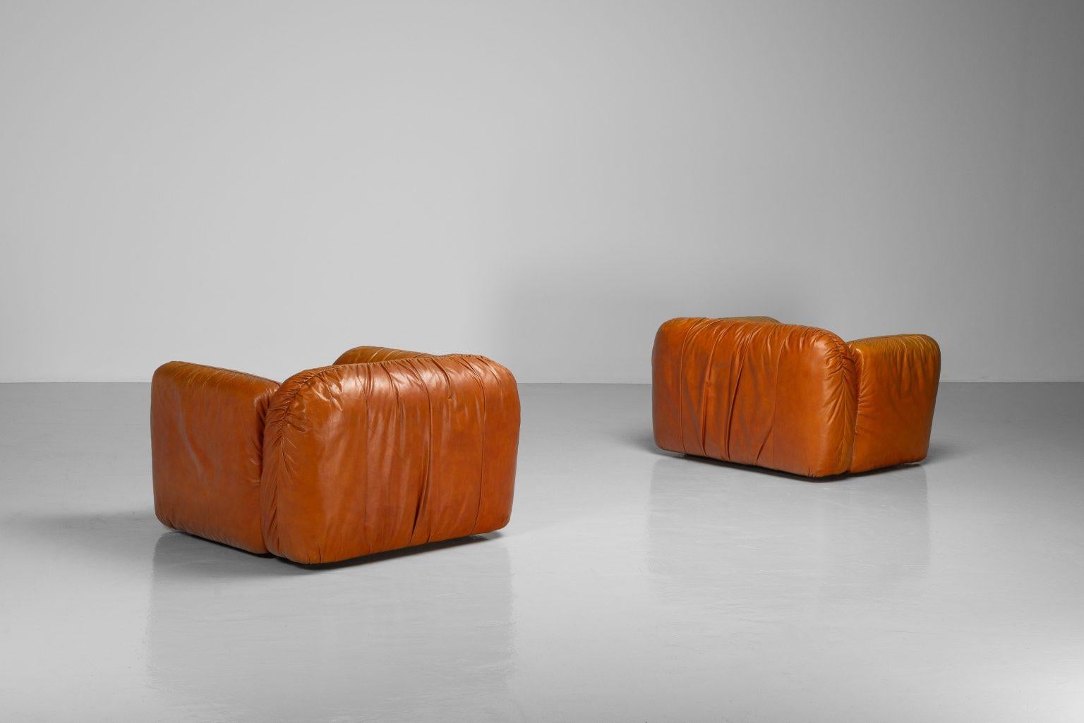 Sillas de salón Guido Rosati Nana Uvet Italia Años 70 Italiano en venta