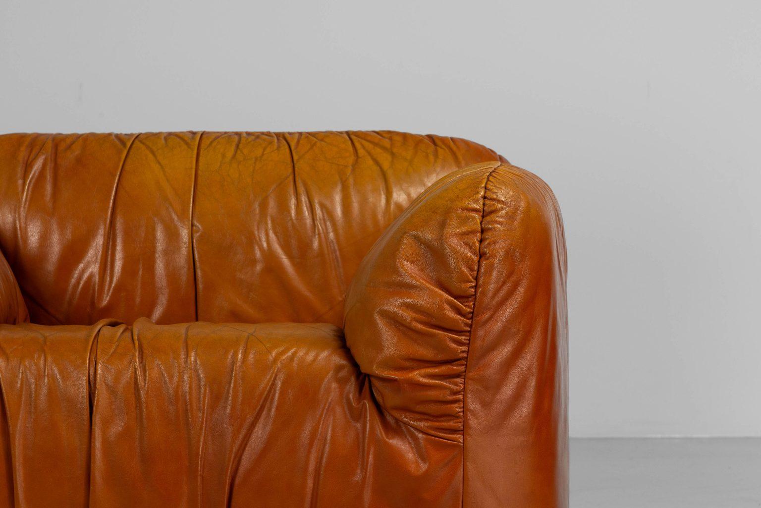 Sillas de salón Guido Rosati Nana Uvet Italia Años 70 finales del siglo XX en venta