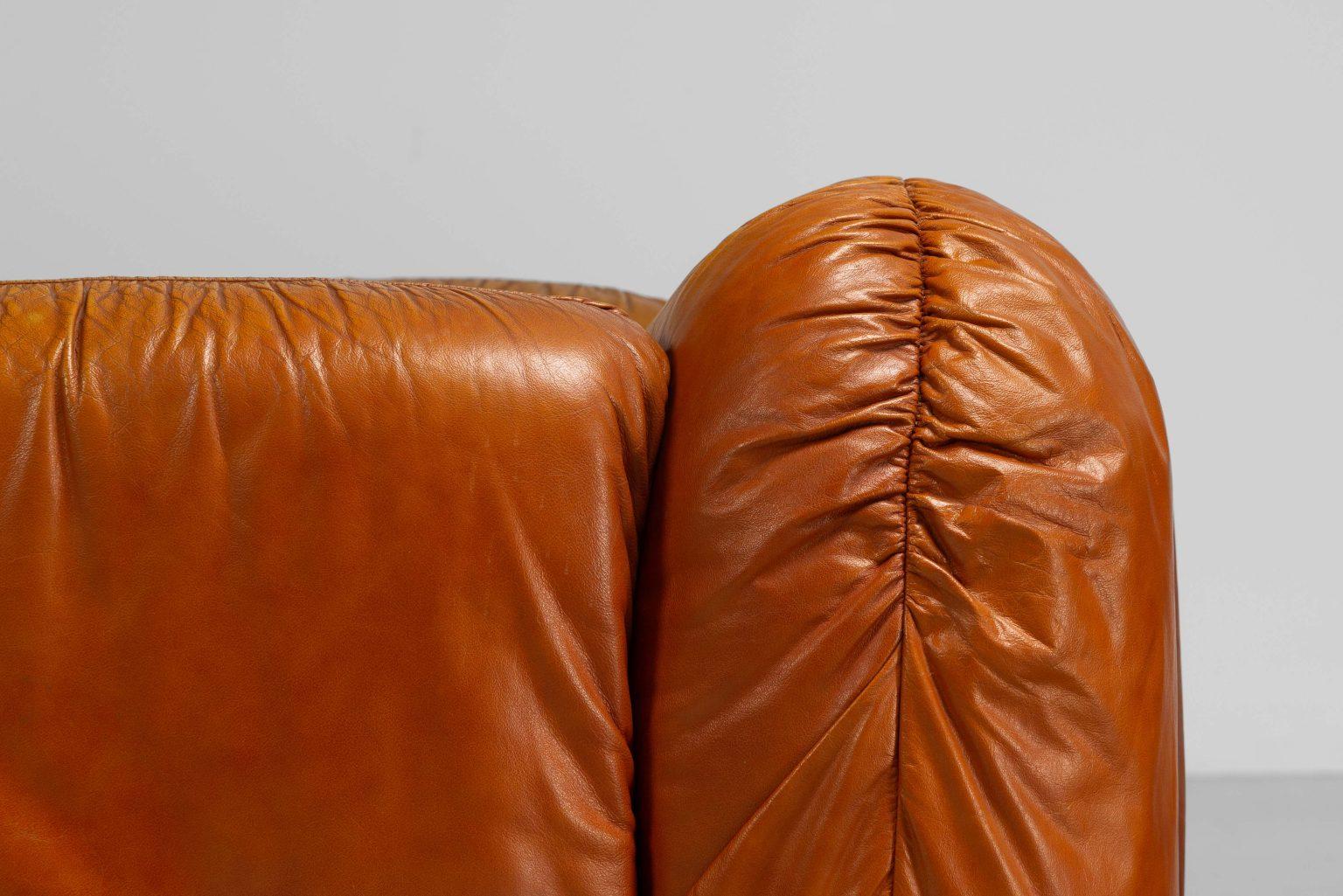 Sillas de salón Guido Rosati Nana Uvet Italia Años 70 en venta 2