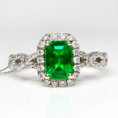 Guild 18K 1.07 Ct Zambia Vibrant Vivid Green Emerald&Diamonds Engagement Ring