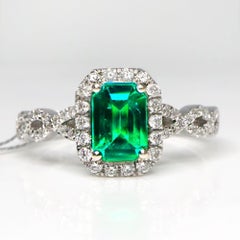 Guild 18K 1.07 Ct Zambia Vibrant Vivid Green Emerald&Diamonds Engagement Ring