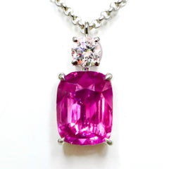 Guild 18K 3.62 Ct Unheated Hot Pink Sapphire Necklace