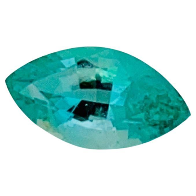 Emeraude de Russie Naturelle Sans Huile Couleur Vert Intense Gemstone Guild Certificated 
EMA69
Nom : Emerald 
Poids : 1,33 ct 
Couleur : Vert intense 
Clarté : Sans tache 
Origine : Russie Oural 
Coupe : Brilliante modifiée
Forme :