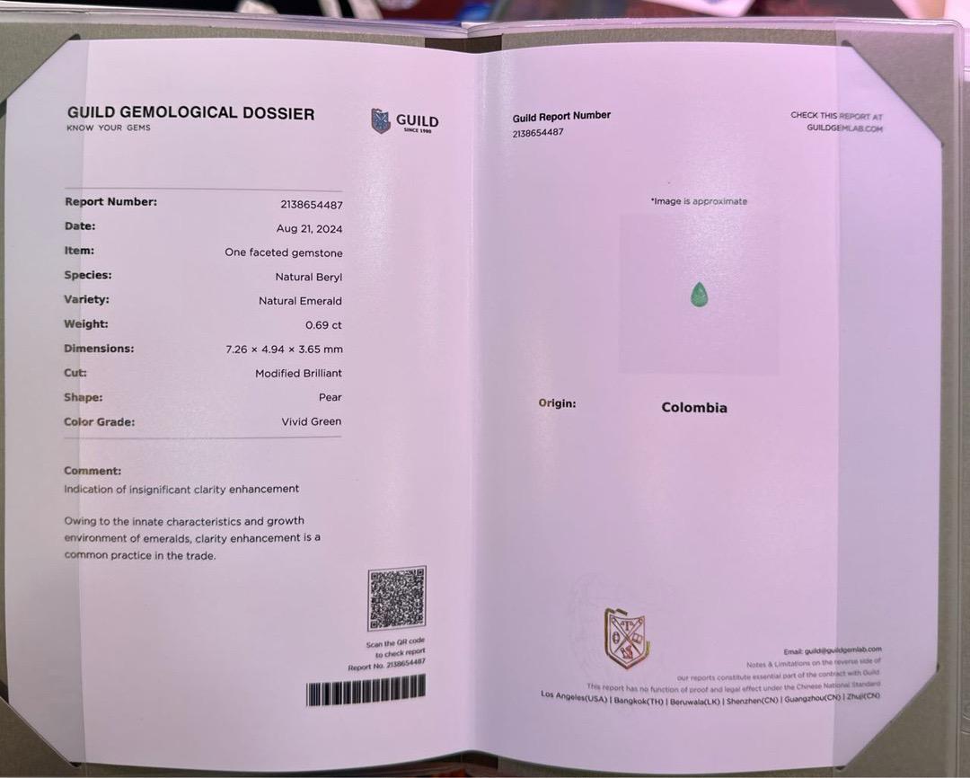 Anello con smeraldo Greene & Greene certificato Guild da 0,69 CT e diamanti In condizioni Nuovo in vendita a Kowloon, HK