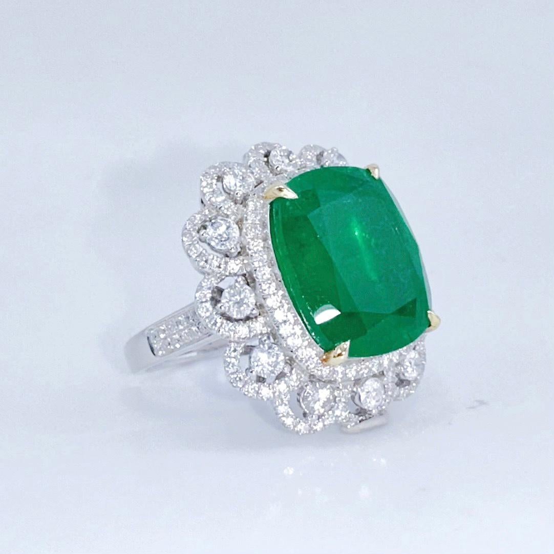 Modern Guild Certified 10.80 CT Vivid Green Emerald 18K Gold Ring/Pendant with Diamonds For Sale