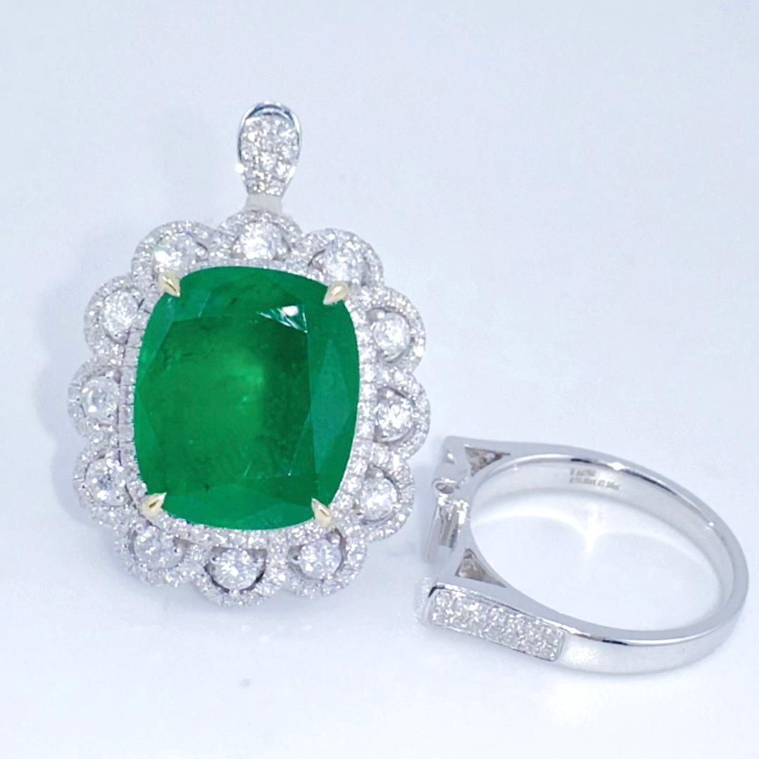 Cushion Cut Guild Certified 10.80 CT Vivid Green Emerald 18K Gold Ring/Pendant with Diamonds For Sale