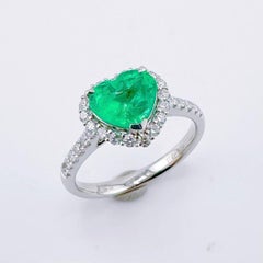 Guild Certified 1.46 CT Colombia Emerald 18K Gold Ring with Diamonds