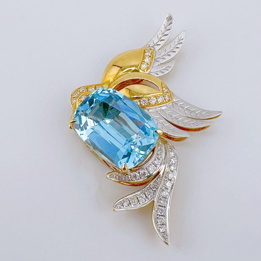 Modern Guild Certified 5.49Ct Santa Maria Aquamarine ‘Wings of Joy’ Collection Pendant For Sale