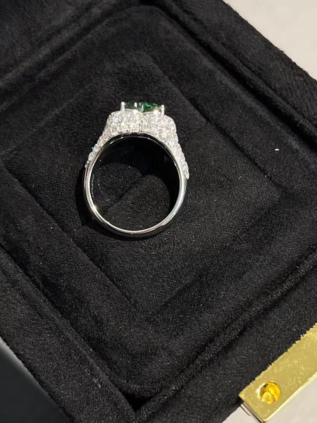 Heart Cut GUILD Certified 2.05 Carat Heart Shaped Tsavorite Garnet Diamond Cocktail Ring For Sale