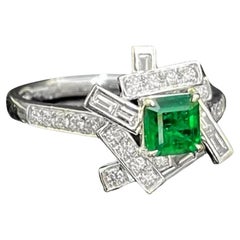 GUILD Esmeralda Verde Viva Certificada Anillo de Cóctel de Diamantes de la Colección "Chic Green