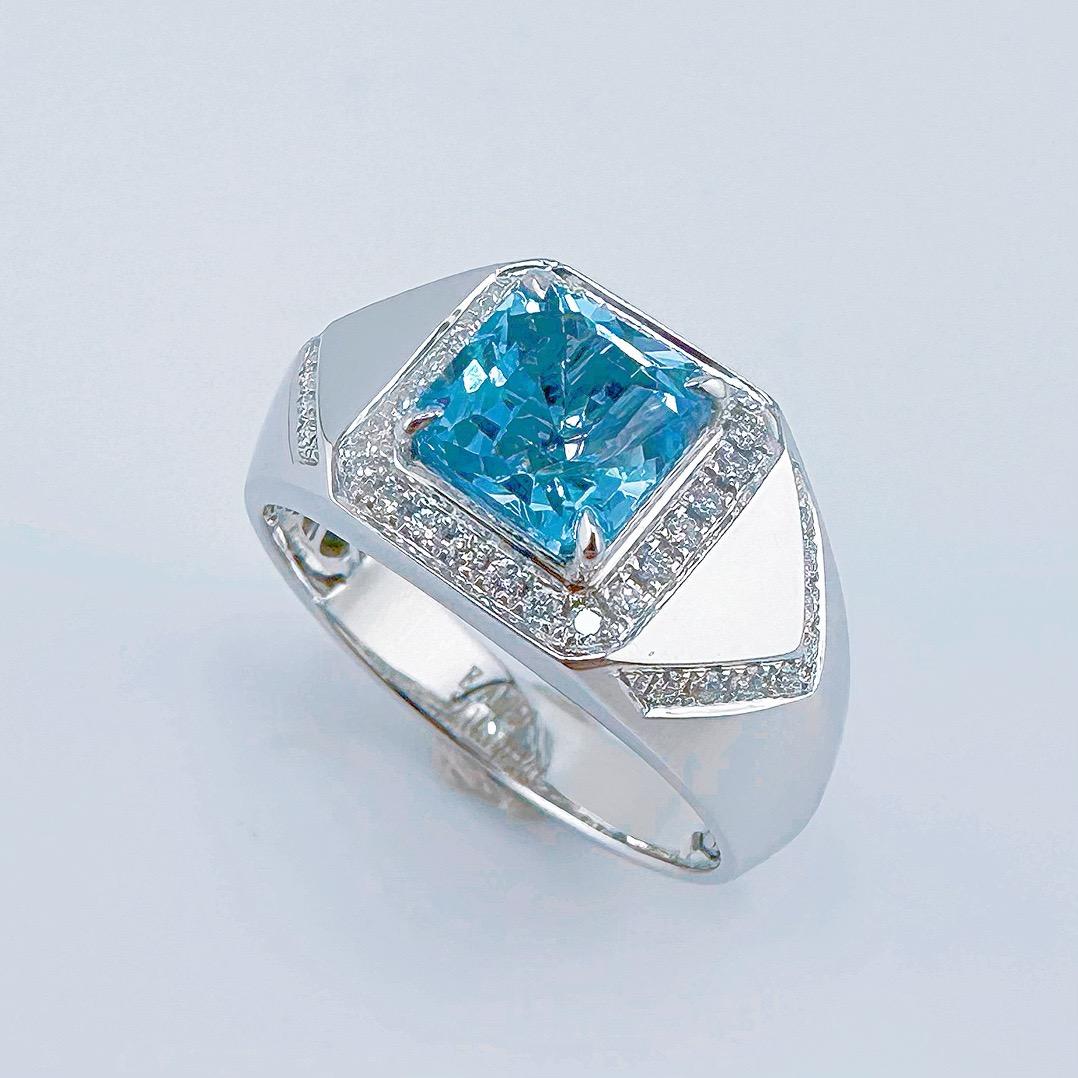 Anello certificato Guild con acquamarina blu vivida da 2.14 CT e diamanti

1 Acquamarina - 2,14 CT
Dimensioni: 7,44 * 7,37 * 5,50 mm
Forma: ottagonale
Colore : Blu vivo

Certificazione Guild in allegato

Diamanti : 0,32 CT
Oro 18K : 6,70 GM