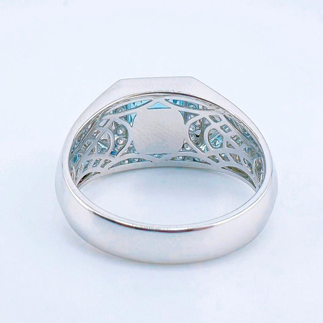 Anello certificato Guild con acquamarina blu vivida da 2.14 CT e diamanti in vendita 2