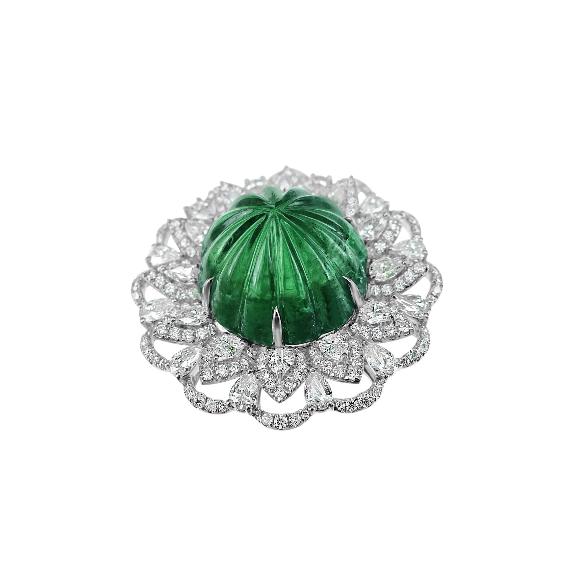 Sugarloaf Cabochon Guild Certified 22.86 Carat Intense Green Emerald Antique Ring For Sale