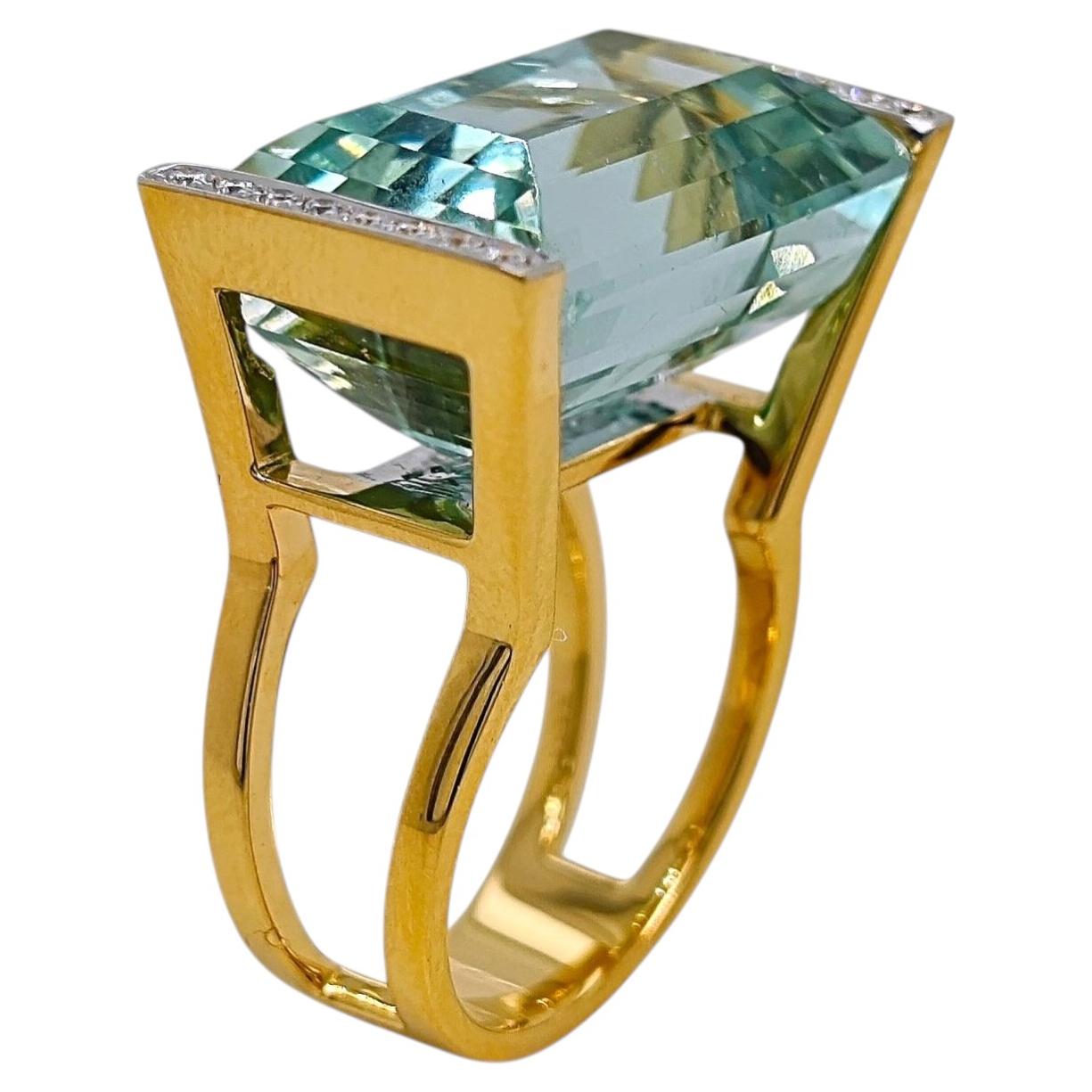 Anello Guild certificato con acquamarina da 23,76 carati, diamante rotondo, in oro giallo e bianco