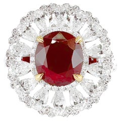 Guild Certified 2.64 CT Rubí rojo sangre de paloma Anillo de cóctel de diamantes de oro de 18 quilates