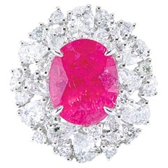 Guild Certified 3.33 CT Mahenge Spinel Diamond 18K Gold Cocktail Ring