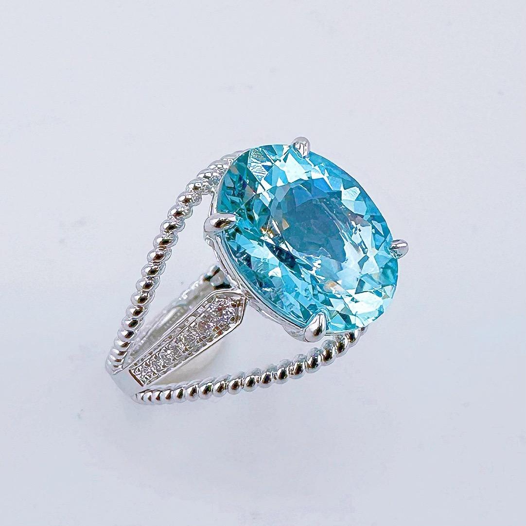 Guild Certified 4,03 CT Santa Maria Blue Aquamarin 18K Gold Ring mit Diamanten (Moderne) im Angebot