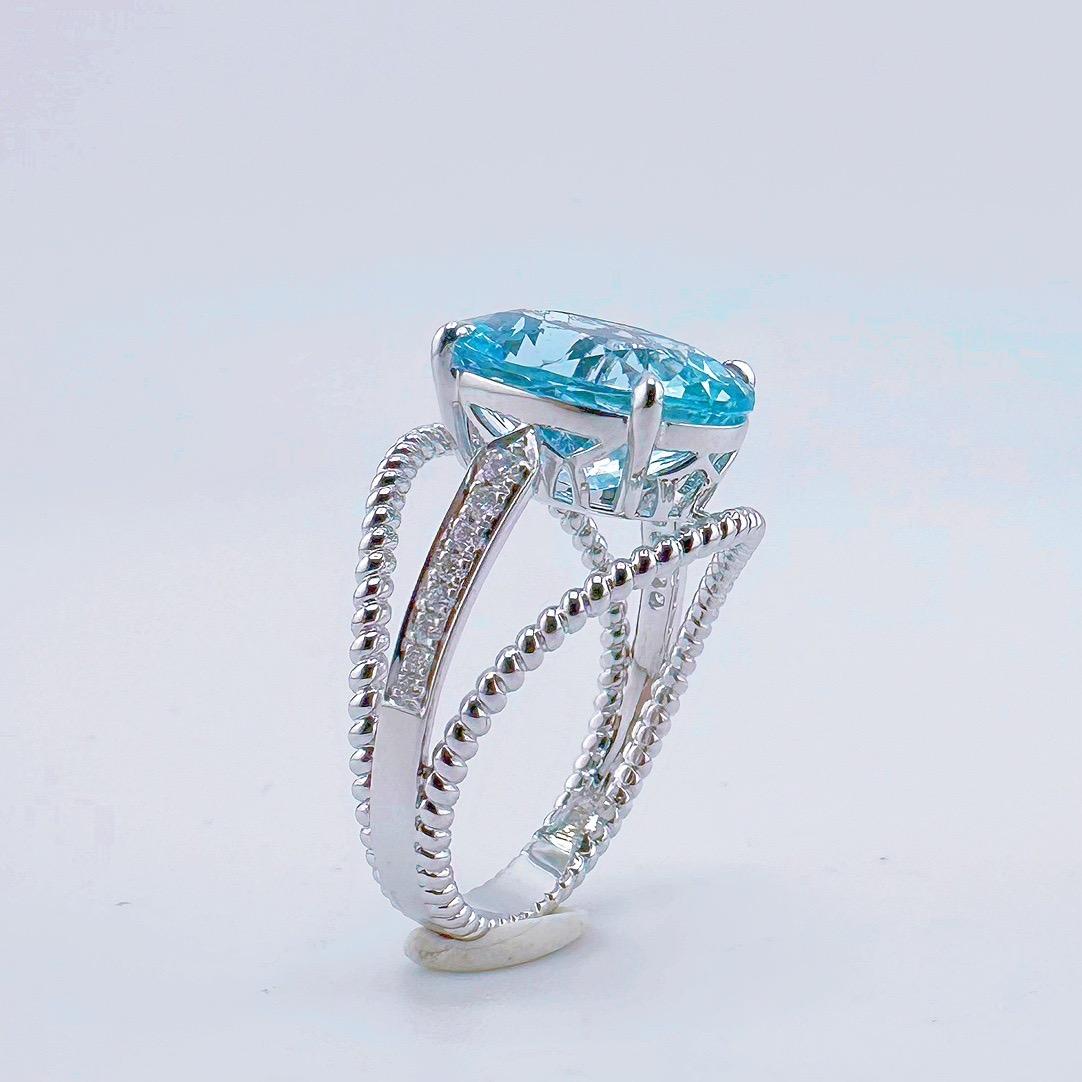 Guild Certified 4,03 CT Santa Maria Blue Aquamarin 18K Gold Ring mit Diamanten im Zustand „Neu“ im Angebot in Kowloon, HK