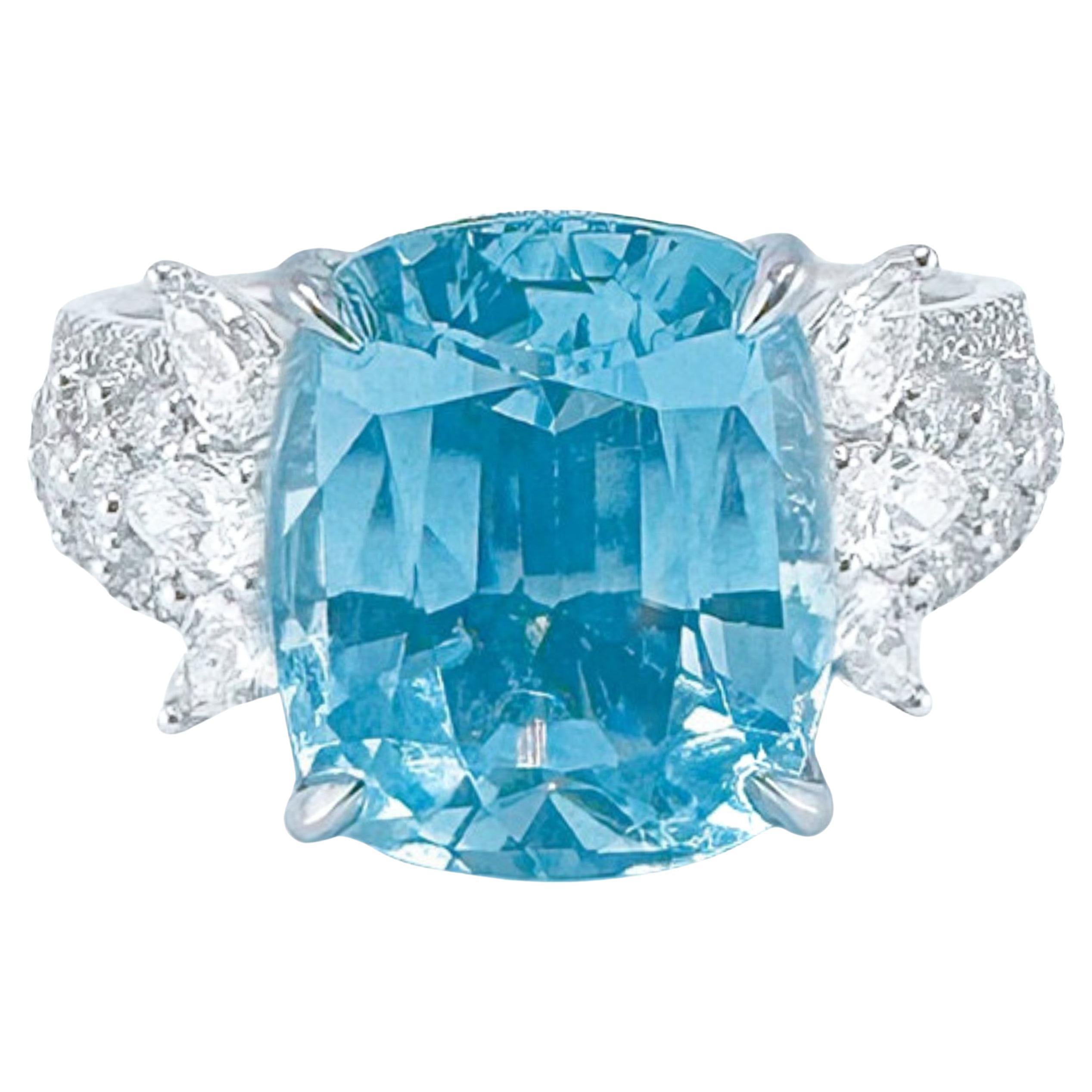 Guild zertifizierter 4,82 Karat Santa Maria Farbe Aquamarin 18K Gold Ring mit Diamanten