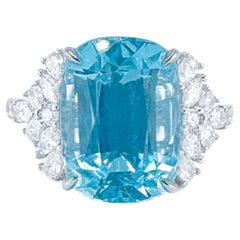 Guild Certified 5,80 CT Vivid Blue Aquamarin 18K Gold Ring mit Diamanten