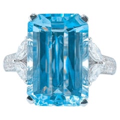Guild Certified 5,95 CT Vivid Blue Aquamarin 18K Gold Ring mit Diamanten