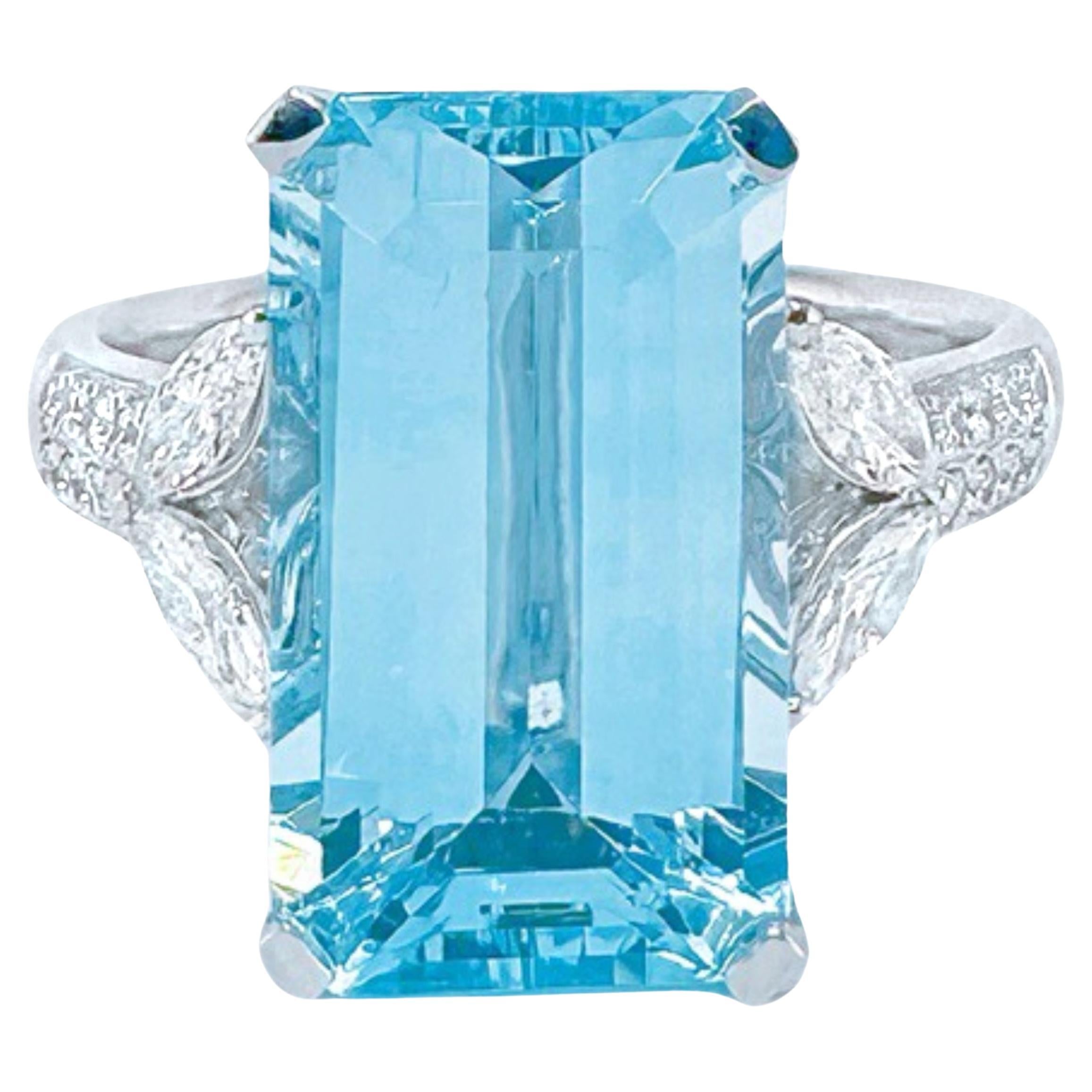 Guild Certified 6,03 CT Vivid Blue Aquamarin 18K Gold Ring mit Diamanten
