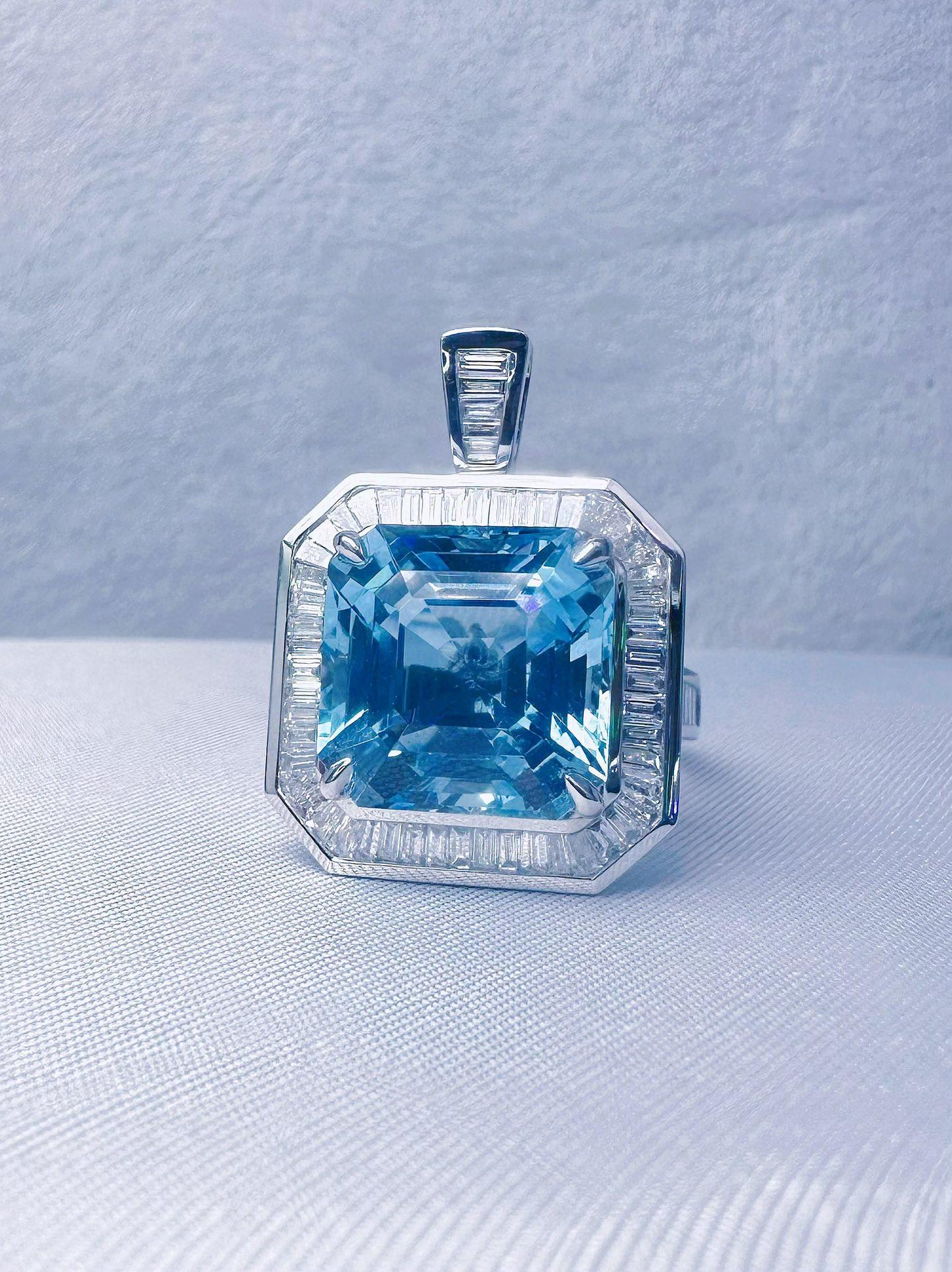 Guild Certified 7.98 CT Santa Maria Blue Aquamarine 18K Gold Ring & Pendant

1 Aquamarine - 7.98 CT
Santa Maria Blue / Guild Certification

Diamonds - 0.896 CT
18K Gold - 7.83 GM

Pendant / Ring