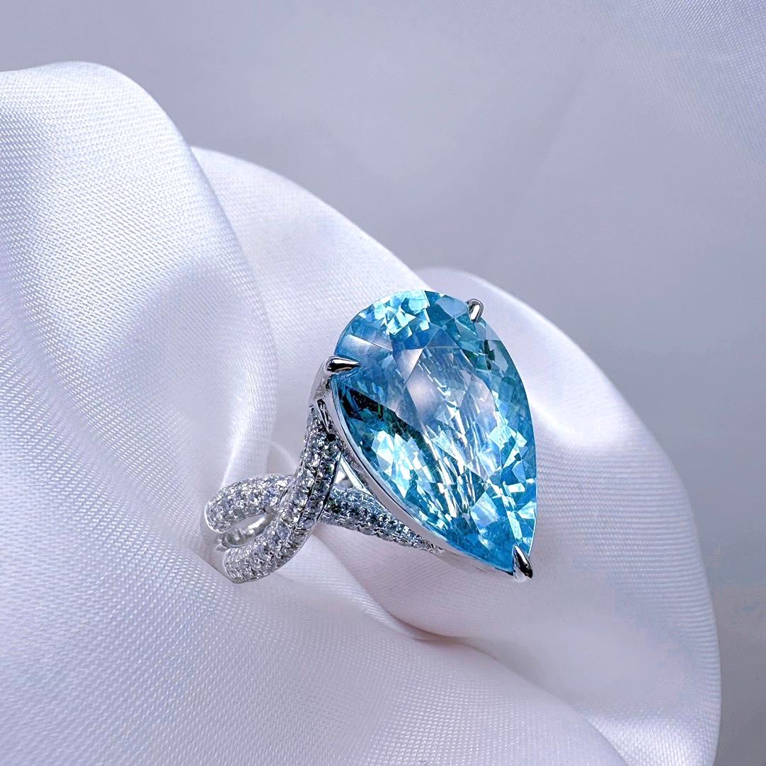 Modern Guild Certified 8.84 CT Santa Maria Blue Aquamarine Cocktail Ring with Diamonds For Sale