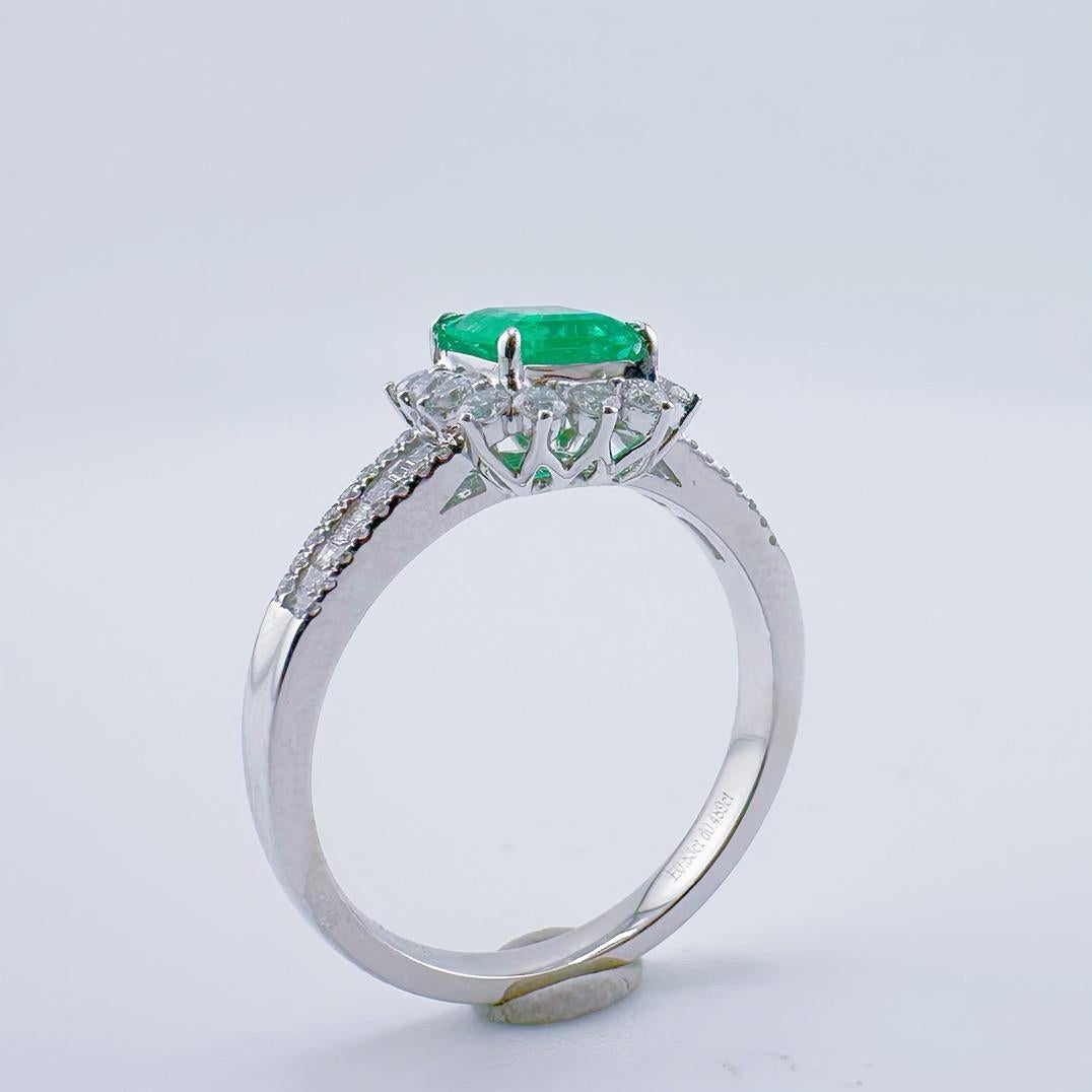 Guild Zertifizierter kolumbianischer Smaragd 18K Weißgold Diamantring im Angebot 4