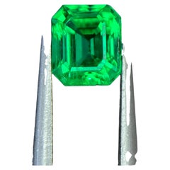GUILD Certified Natural Panjshir Emerald 1.32 Carat Vivid to Intense Green