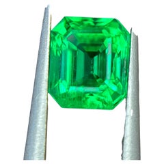 GUILD Certified Natural Panjshir Emerald 1.32 Carat Vivid to Intense Green