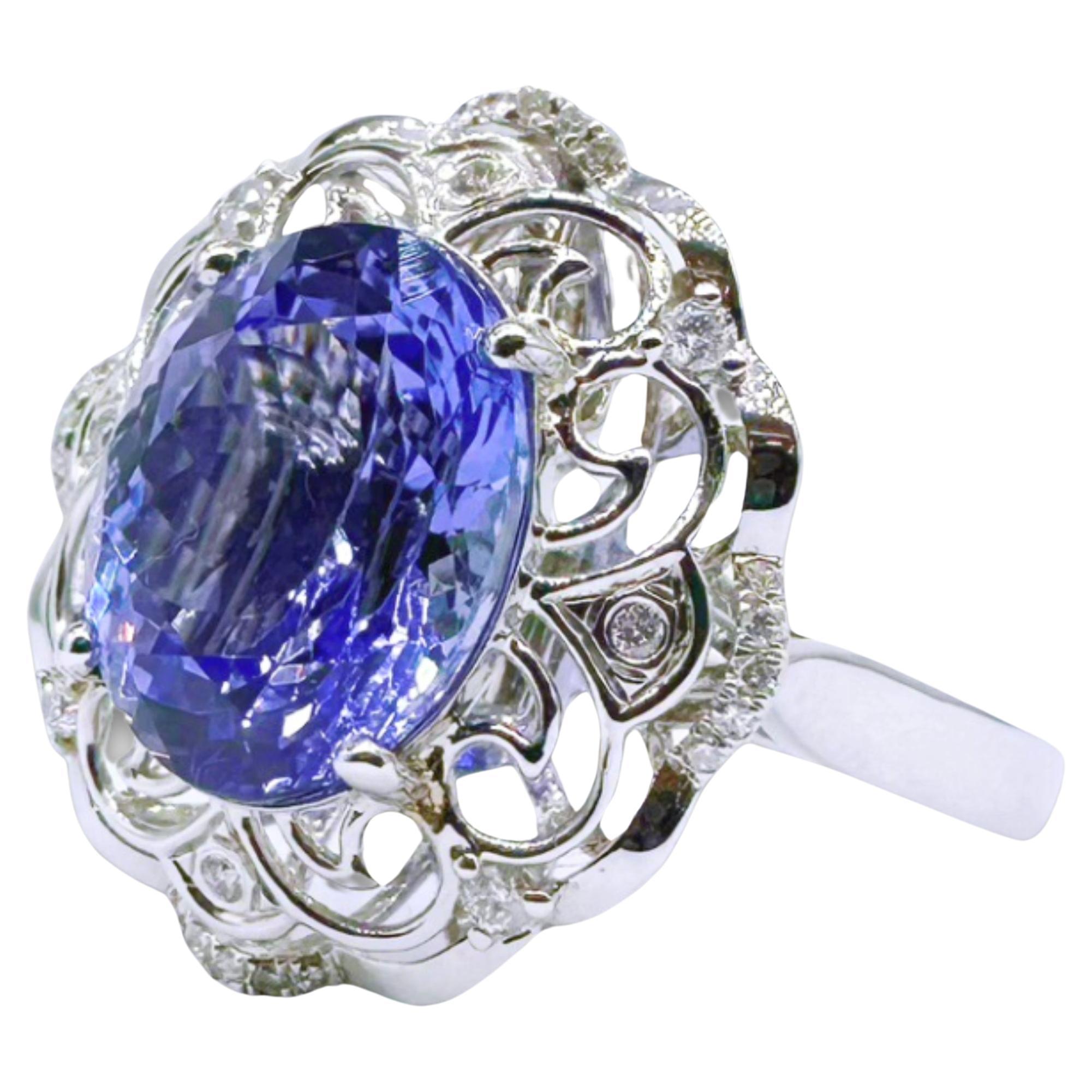 Bague cocktail en or blanc 18 carats avec diamants, Tanzanite certifiée Guild