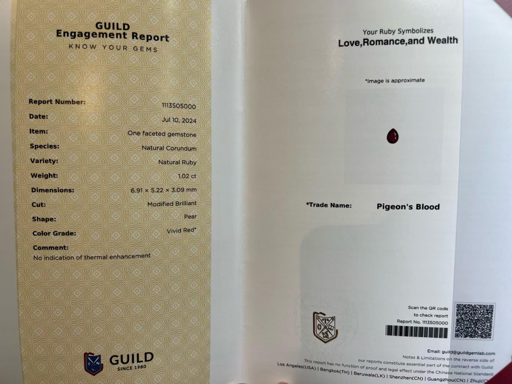 Guild ha certificato il rubino sangue di piccione non riscaldato con una doppia collana di diamanti a forma di aureola In condizioni Nuovo in vendita a Kowloon, HK