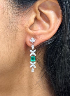 Guild Labs Certified Colombian Muzo Emerald and White Diamond 18K Gold Earring