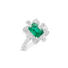 Guild Labs Certified Colombian Muzo Emerald and White Diamond 18K Gold Ring