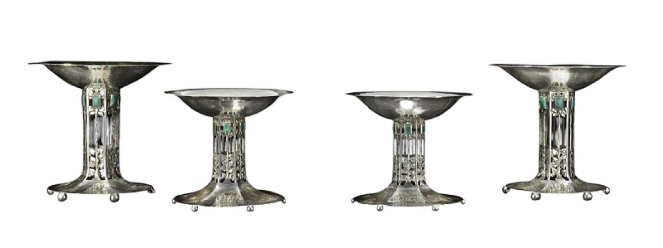 Guild of Handicraft, attri. Ein Paar versilberte Gemüseschalen. C. R. Ashbee im Angebot 5