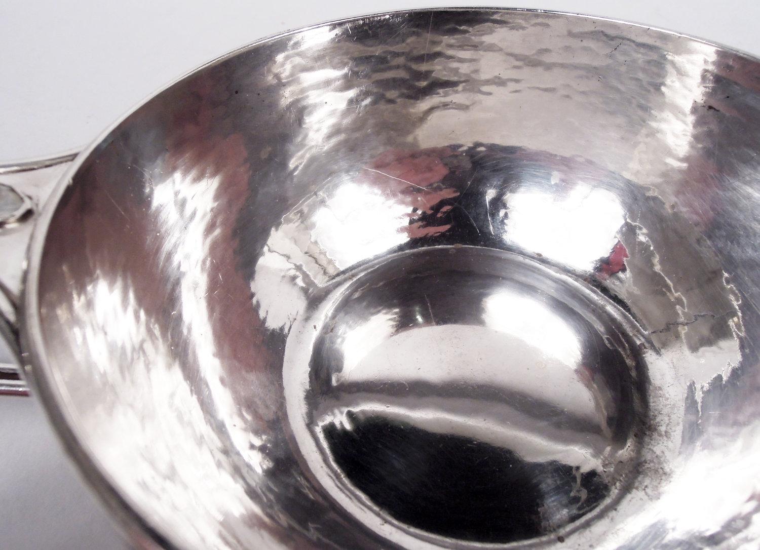 Porrón inglés de plata de ley con asa de lazo Guild of Handicraft Británico en venta