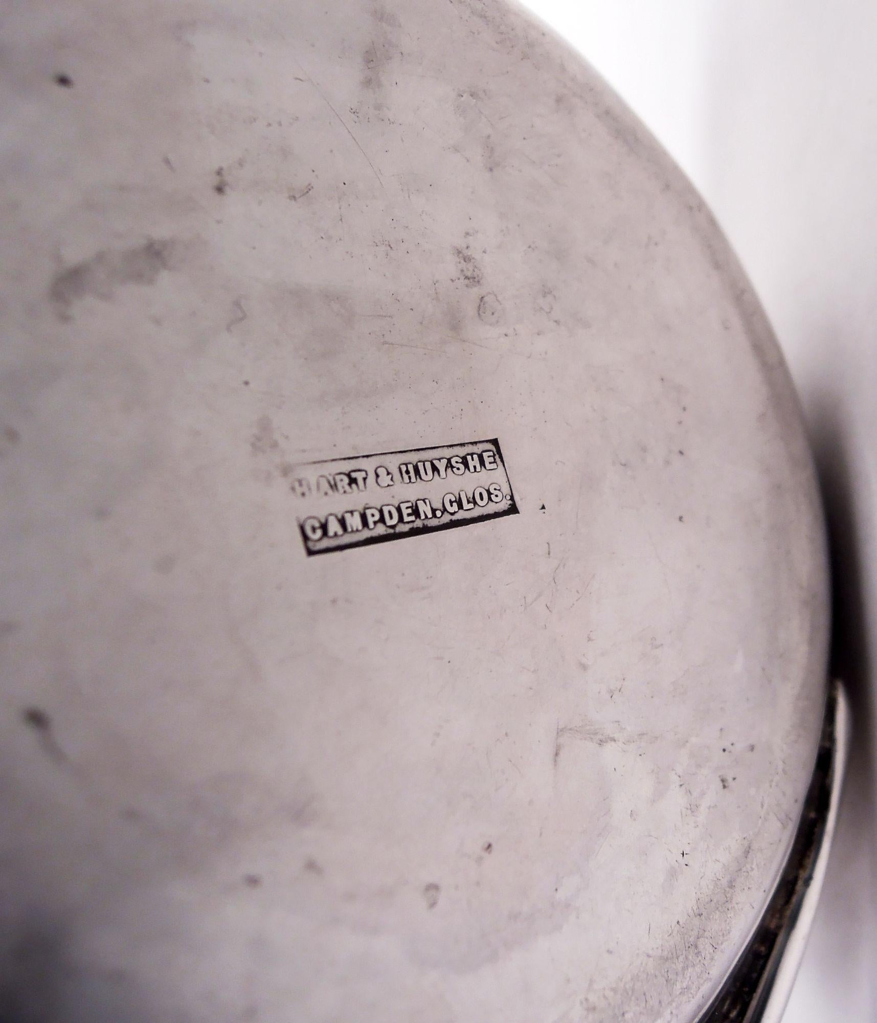 Porrón inglés de plata de ley con asa de lazo Guild of Handicraft Plata esterlina en venta