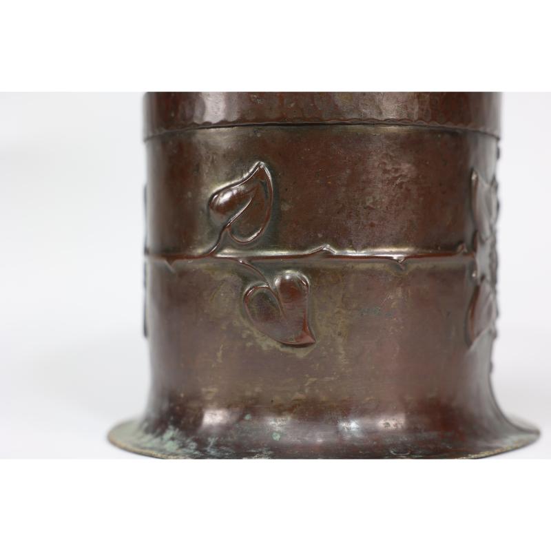 Copper Guild of Handicraft style of. An Arts & Crafts copper plant pot with two florets For Sale