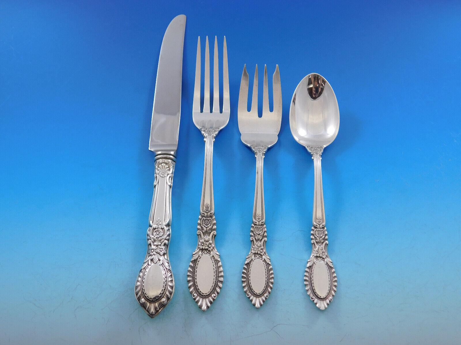 Heirloom quality Guildhall by Reed and Barton sterling silver Flatware set, 49 pieces. This set includes:

8 Knives, 8 3/4