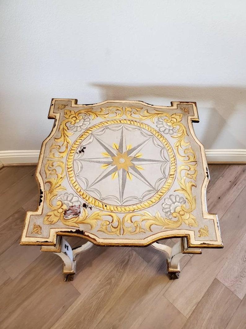 Hand-Carved Guildmaster Neoclassical Style Carved Giltwood Compass Rose Table For Sale